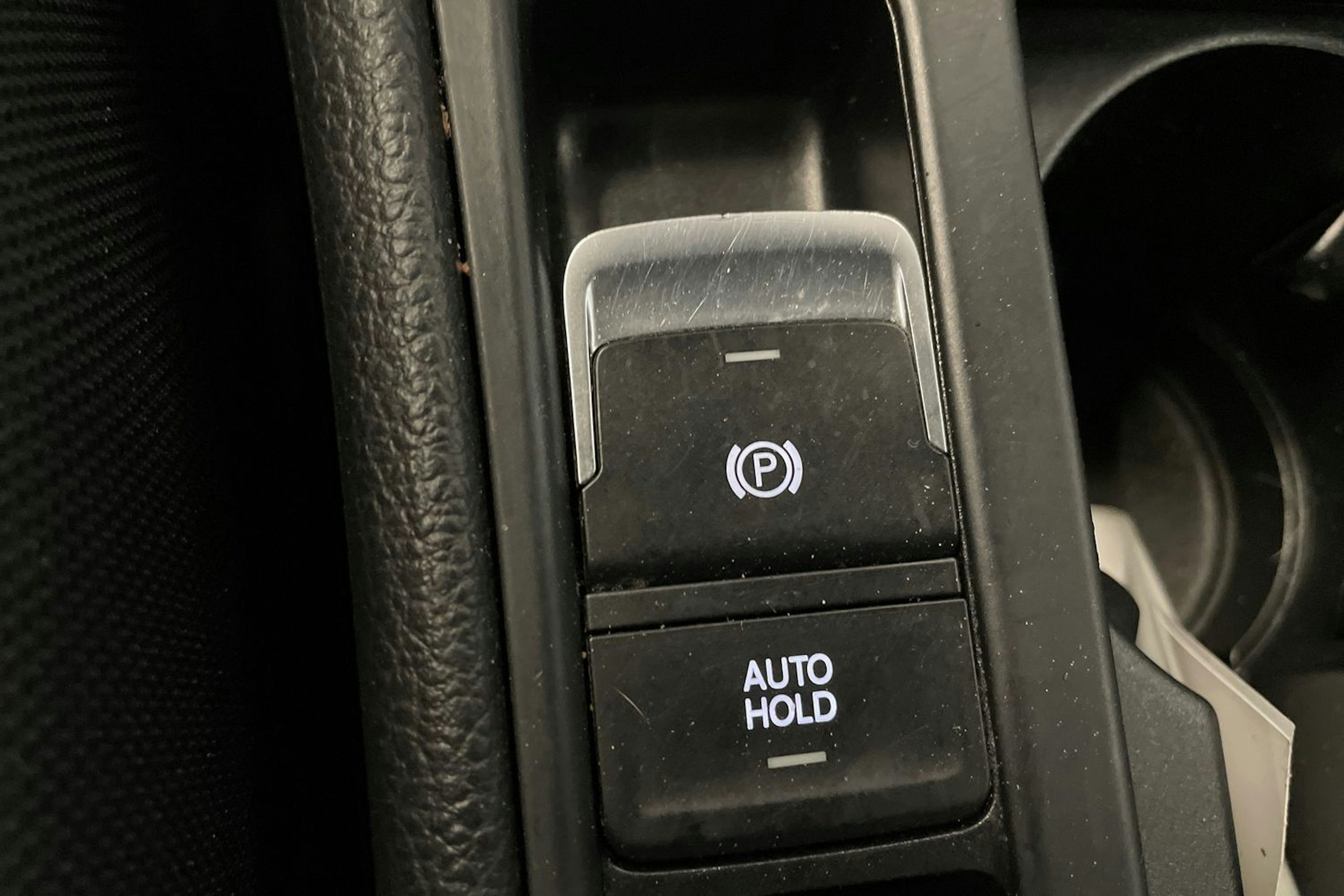 valkoinen Volkswagen Golf 2017 kuva 32.