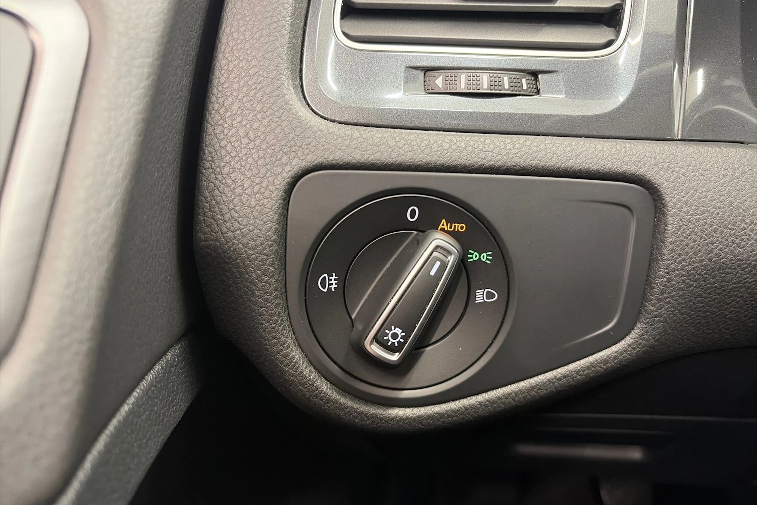 met. sininen Volkswagen Golf 2018 kuva 21.
