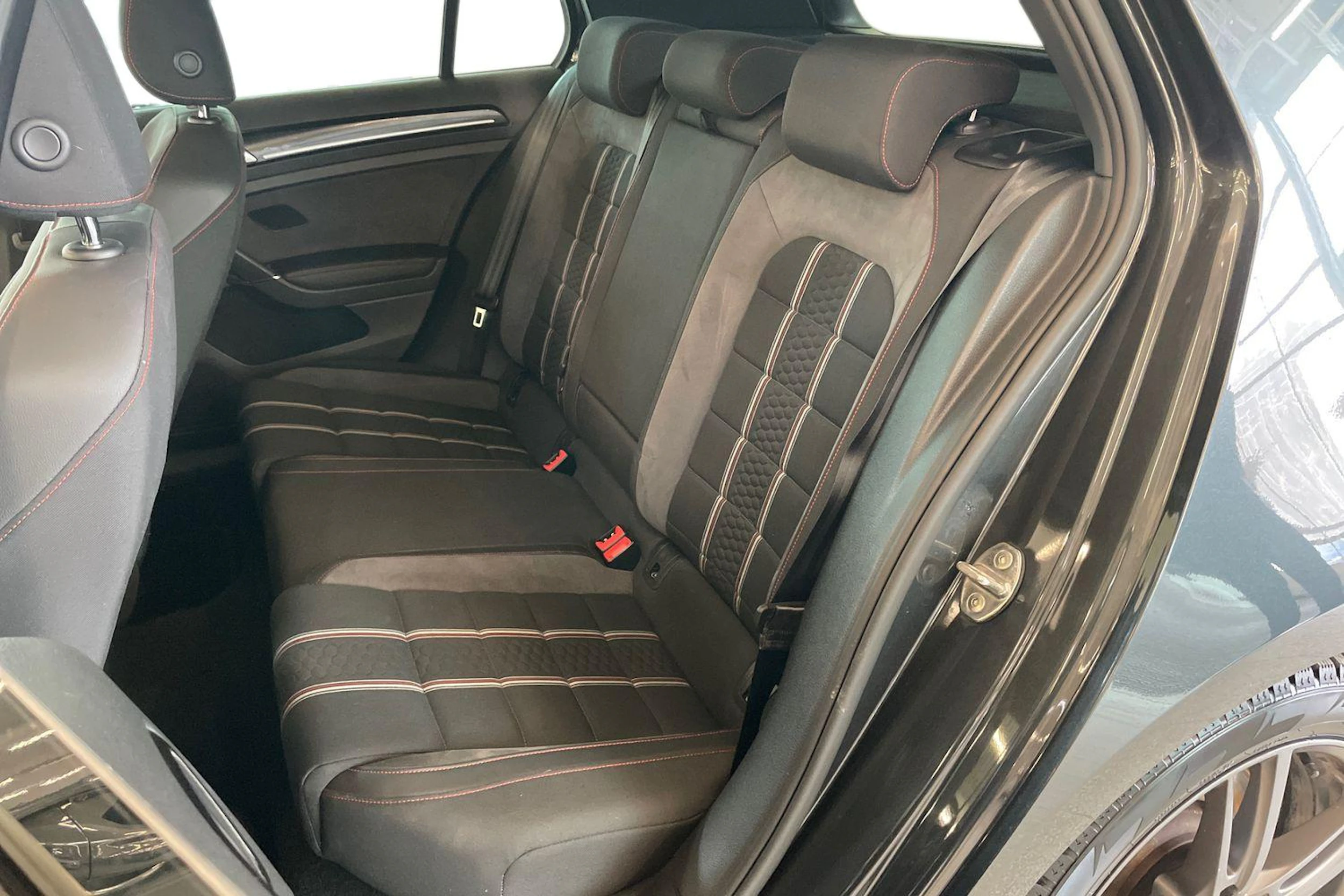harmaa Volkswagen Golf 2017 kuva 8.