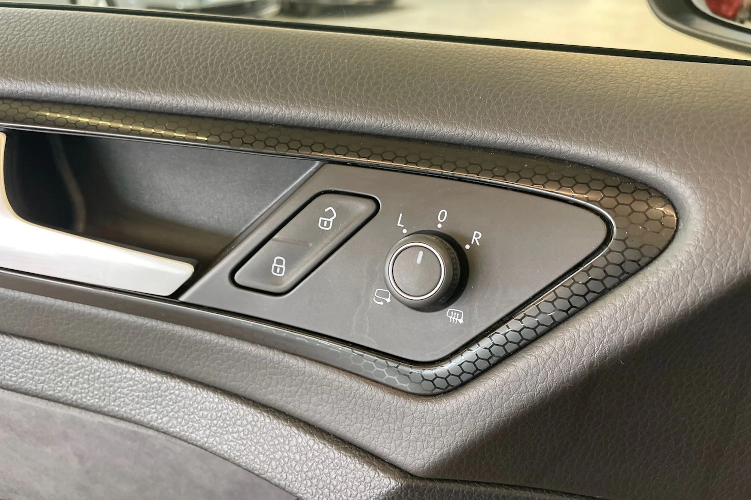 harmaa Volkswagen Golf 2017 kuva 17.