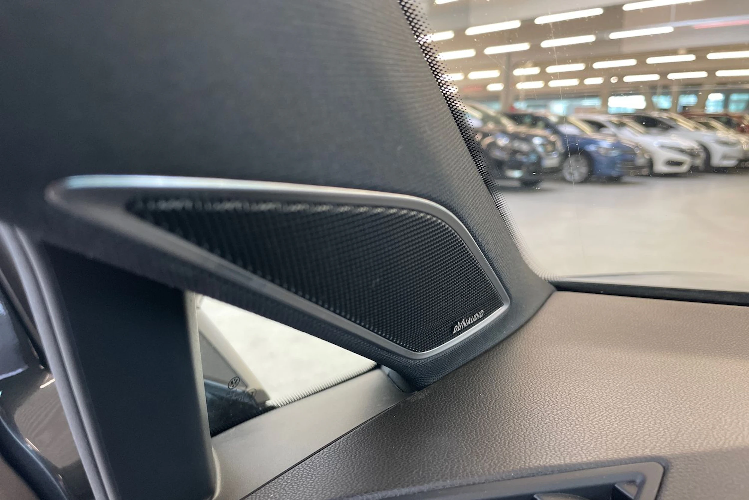 harmaa Volkswagen Golf 2017 kuva 18.