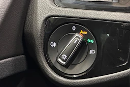 harmaa Volkswagen Golf 2017 kuva 19.