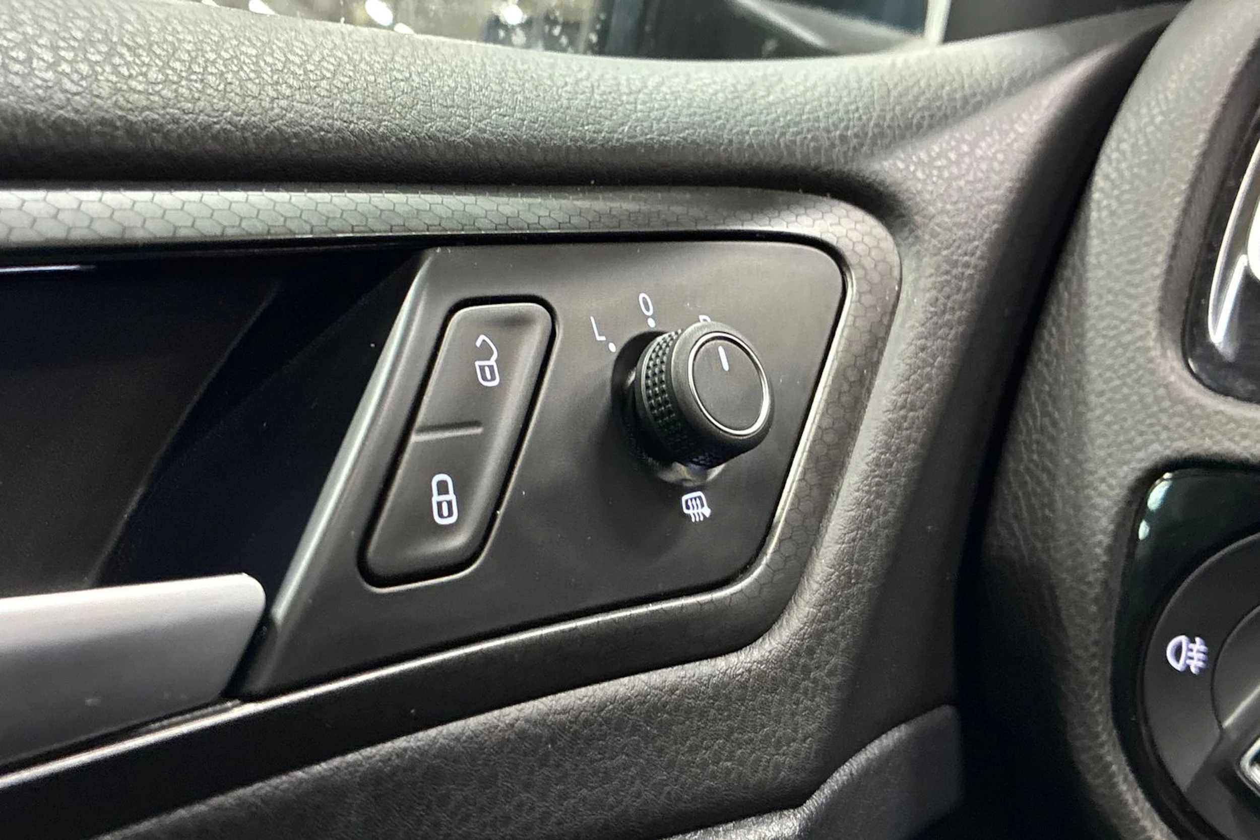 harmaa Volkswagen Golf 2017 kuva 20.
