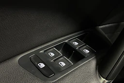 harmaa Volkswagen Golf 2017 kuva 21.