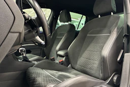 harmaa Volkswagen Golf 2017 kuva 26.