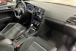 harmaa Volkswagen Golf 2017 kuva 29.