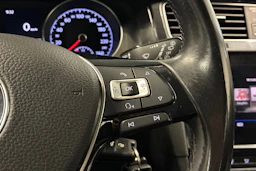 harmaa Volkswagen Golf 2017 kuva 14.