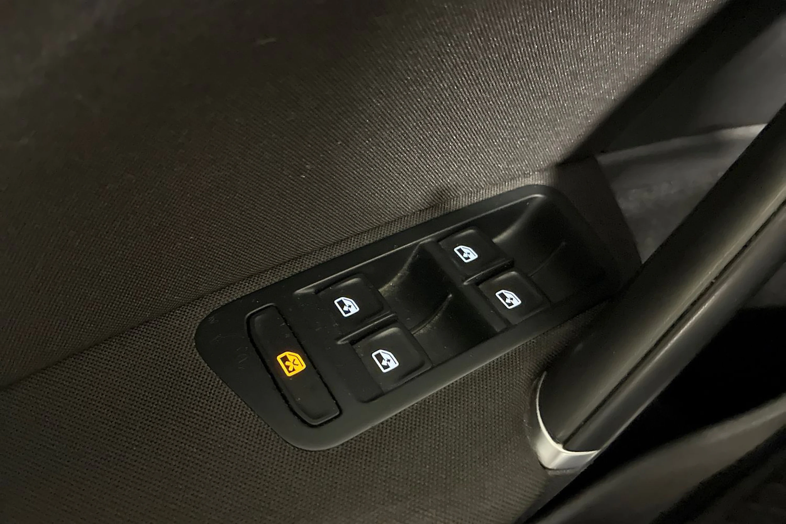 harmaa Volkswagen Golf 2017 kuva 16.