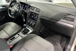 harmaa Volkswagen Golf 2017 kuva 25.