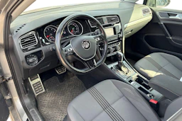 harmaa Volkswagen Golf 2017 kuva 3.