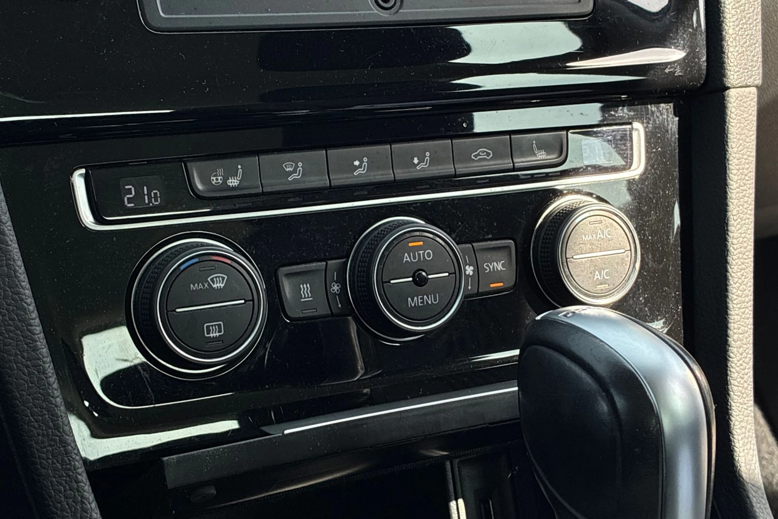 harmaa Volkswagen Golf 2017 kuva 5.