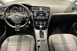 harmaa Volkswagen Golf 2017 kuva 7.