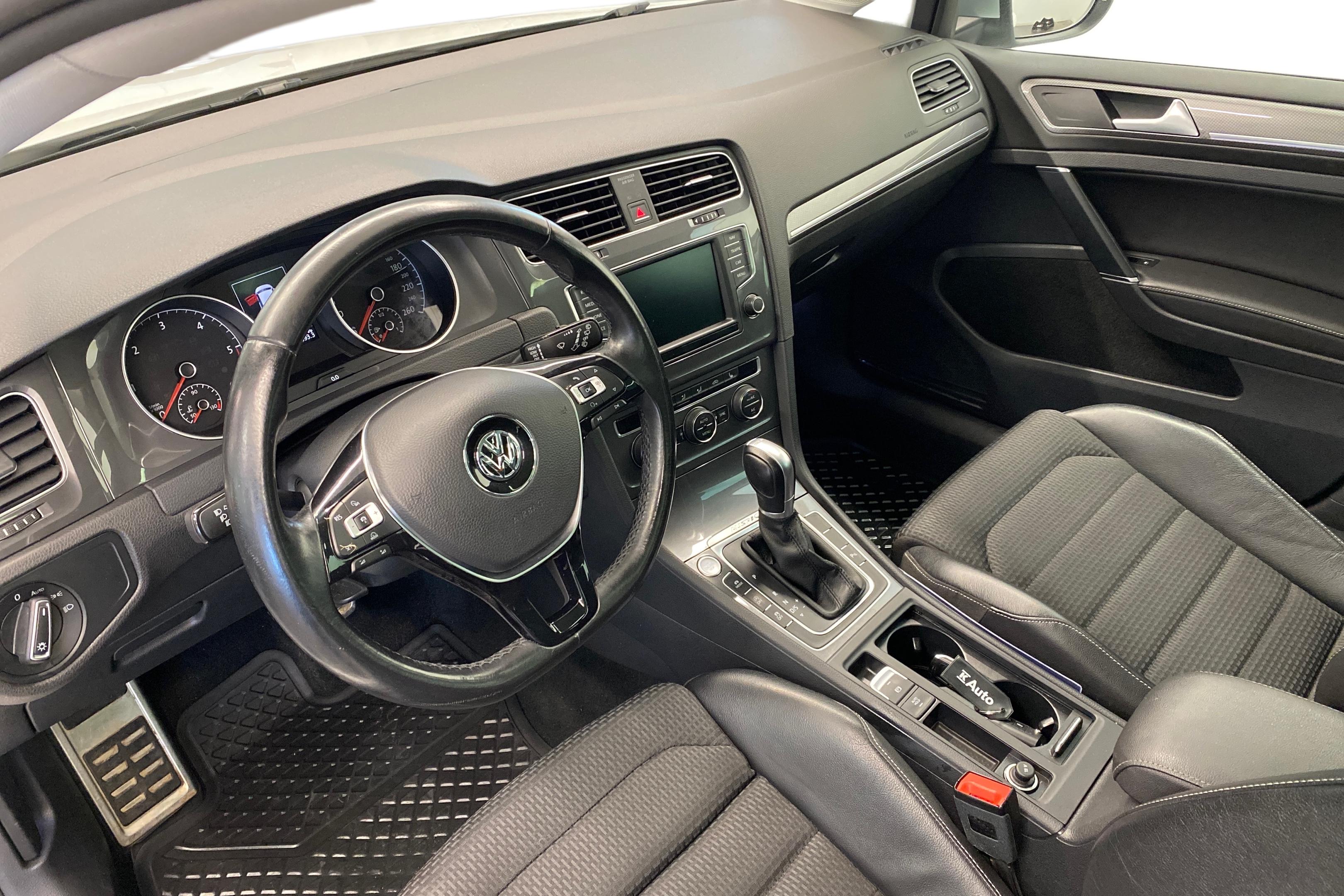 Volkswagen Golf 2017, kuva 6/23