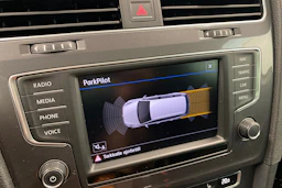 Valkoinen Volkswagen GOLF 2017 kuva 13.