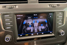 Valkoinen Volkswagen GOLF 2017 kuva 15.