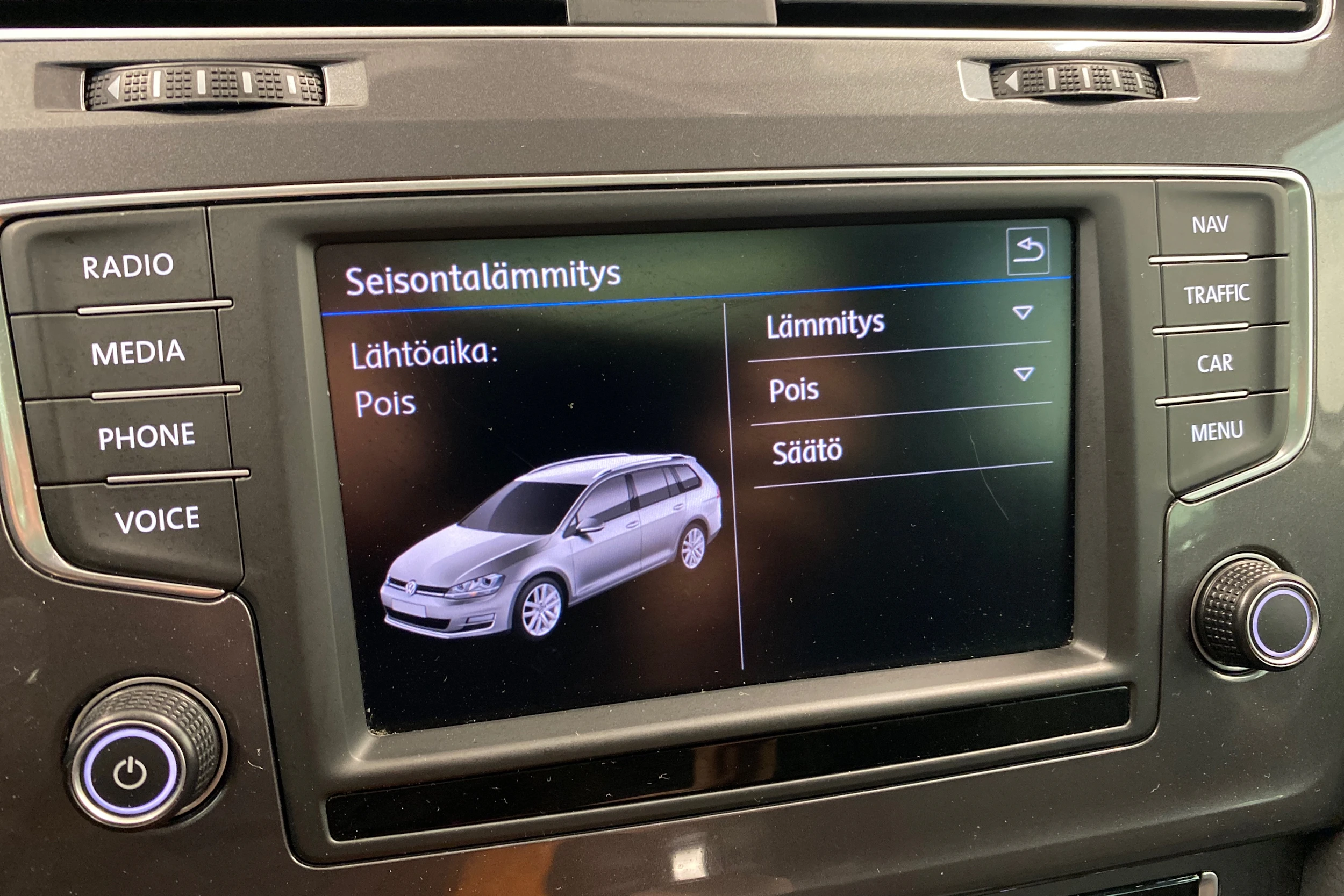 Valkoinen Volkswagen GOLF 2017 kuva 16.