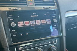harmaa Volkswagen Golf 2017 kuva 25.