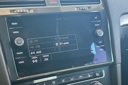 harmaa Volkswagen Golf 2017 kuva 27.
