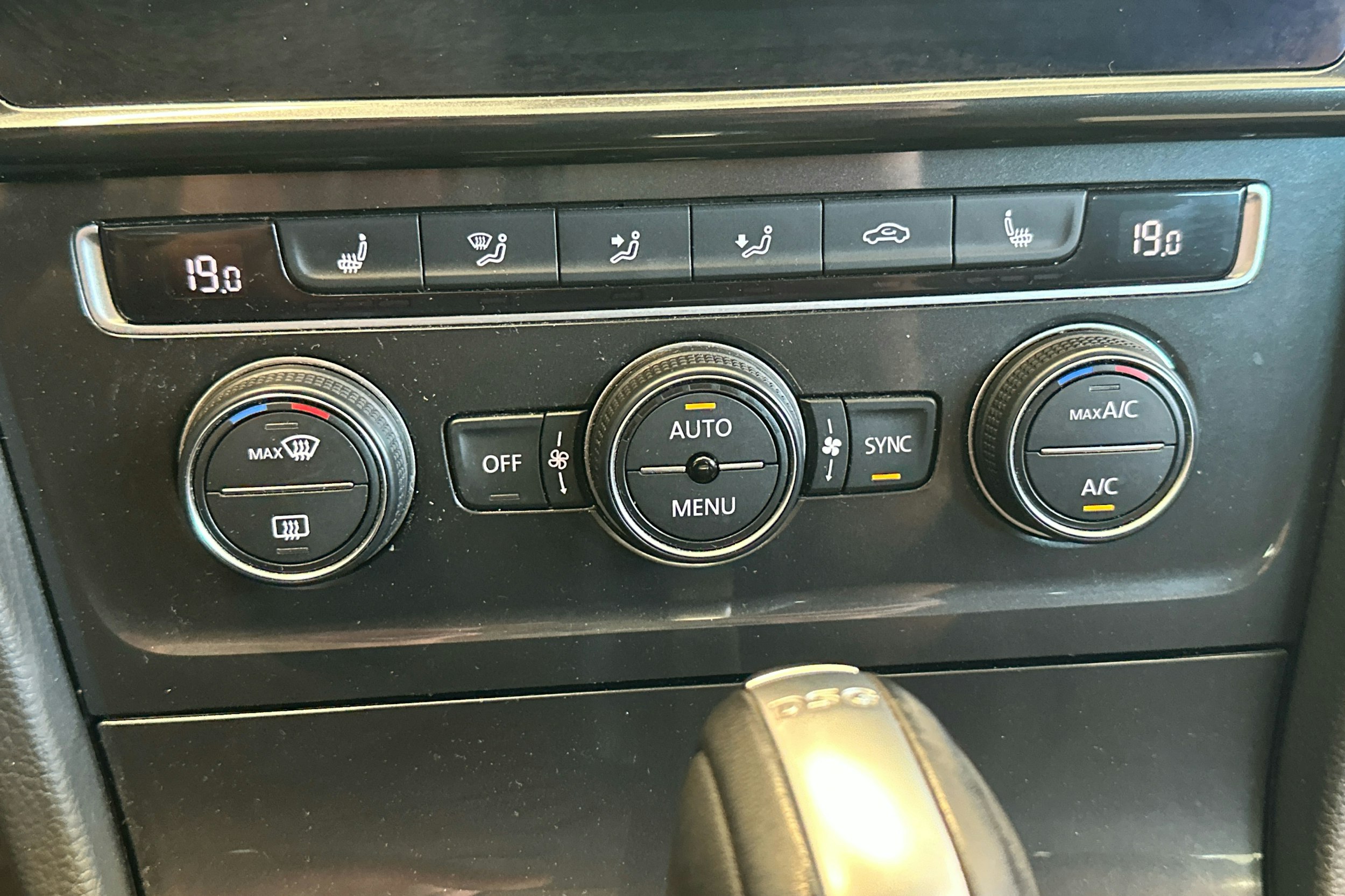 harmaa Volkswagen Golf 2017 kuva 28.