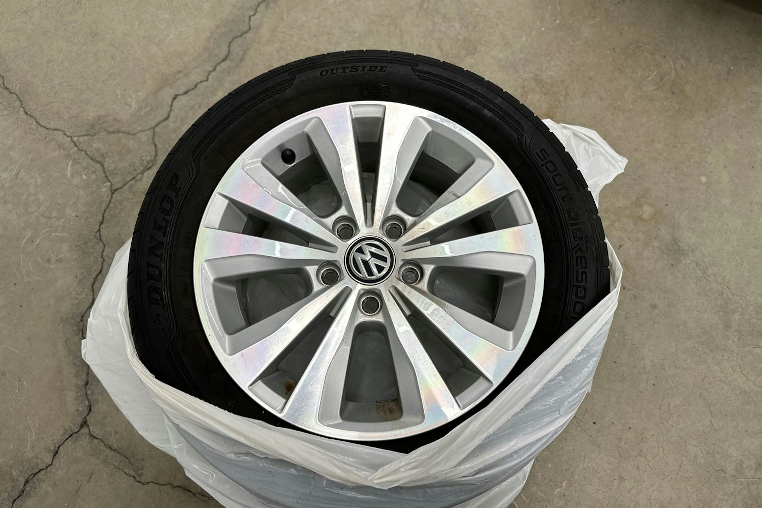 harmaa Volkswagen Golf 2017 kuva 13.