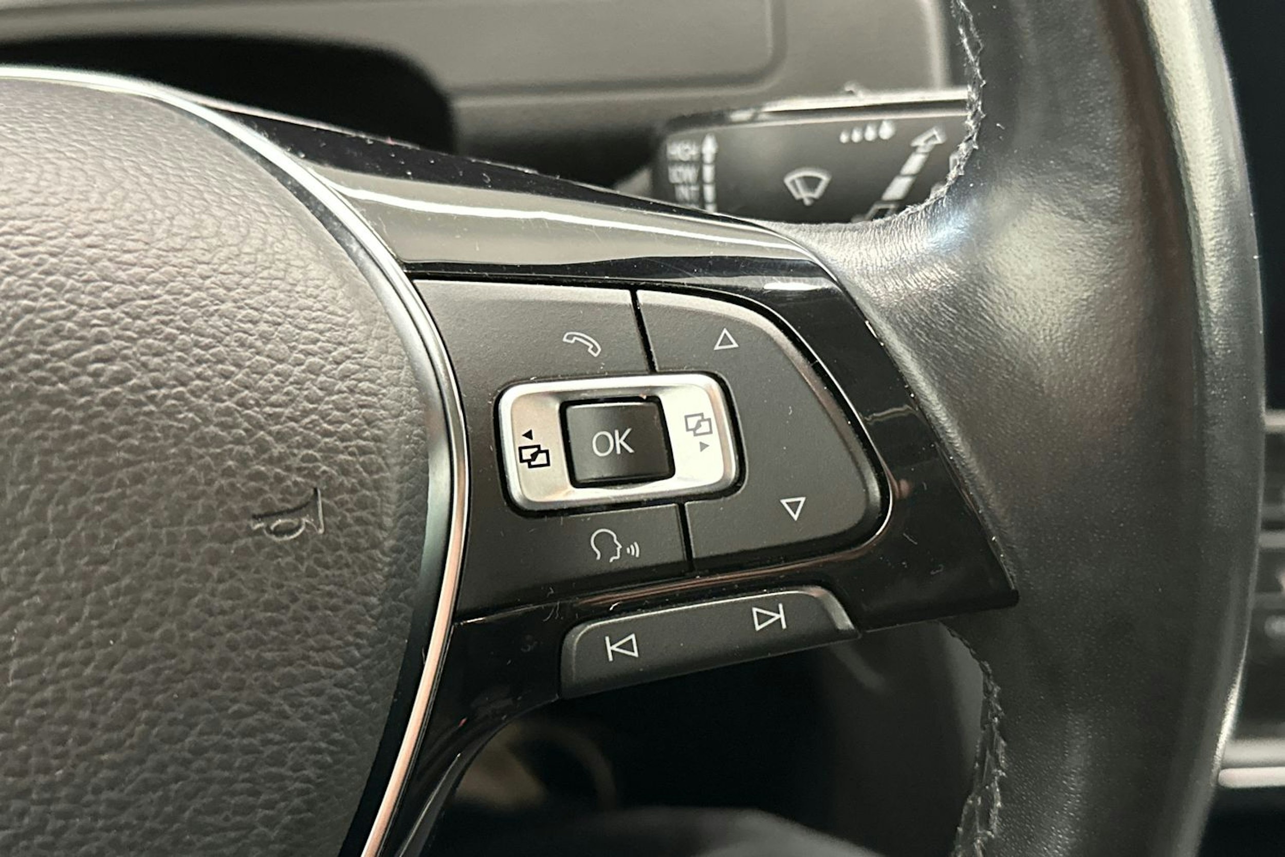 harmaa Volkswagen Golf 2017 kuva 15.