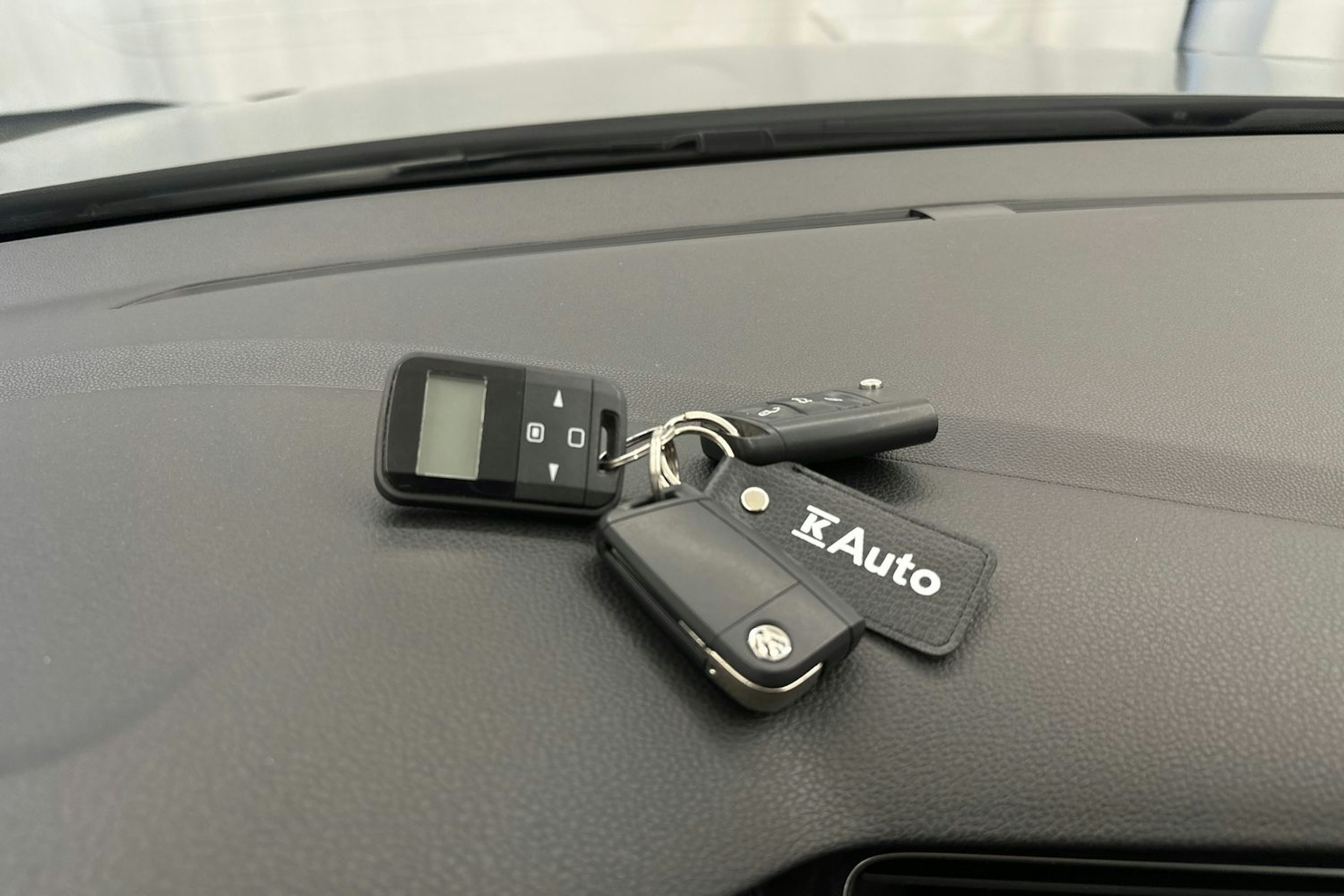 harmaa Volkswagen Golf 2017 kuva 23.