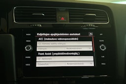 musta Volkswagen Golf 2017 kuva 23.