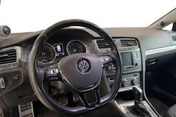 valkoinen Volkswagen Golf 2017 kuva 3.