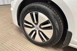 valkoinen Volkswagen Golf 2017 kuva 11.