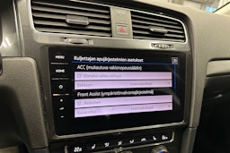 valkoinen Volkswagen Golf 2017 kuva 22.