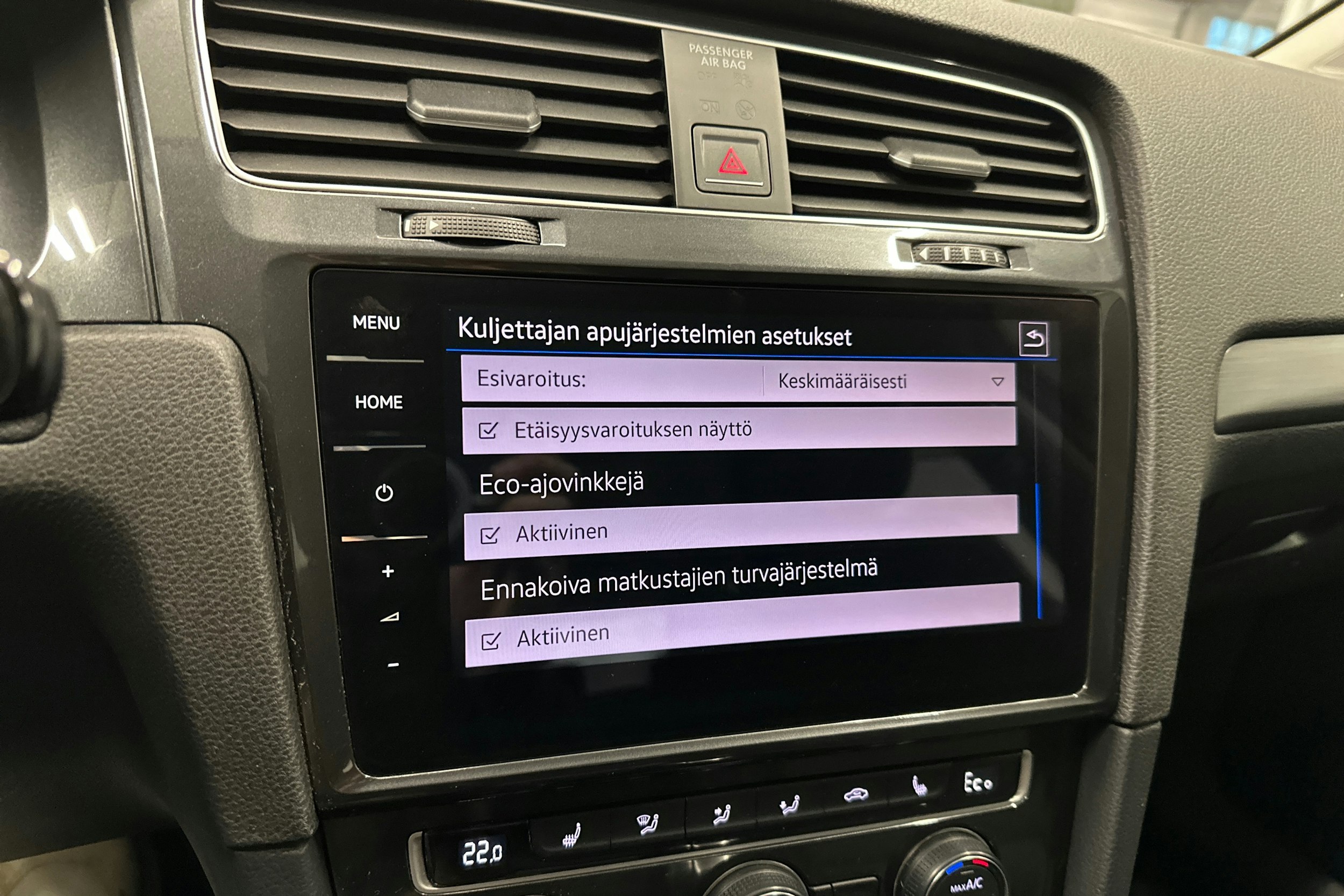 valkoinen Volkswagen Golf 2017 kuva 23.