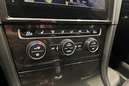 valkoinen Volkswagen Golf 2017 kuva 25.