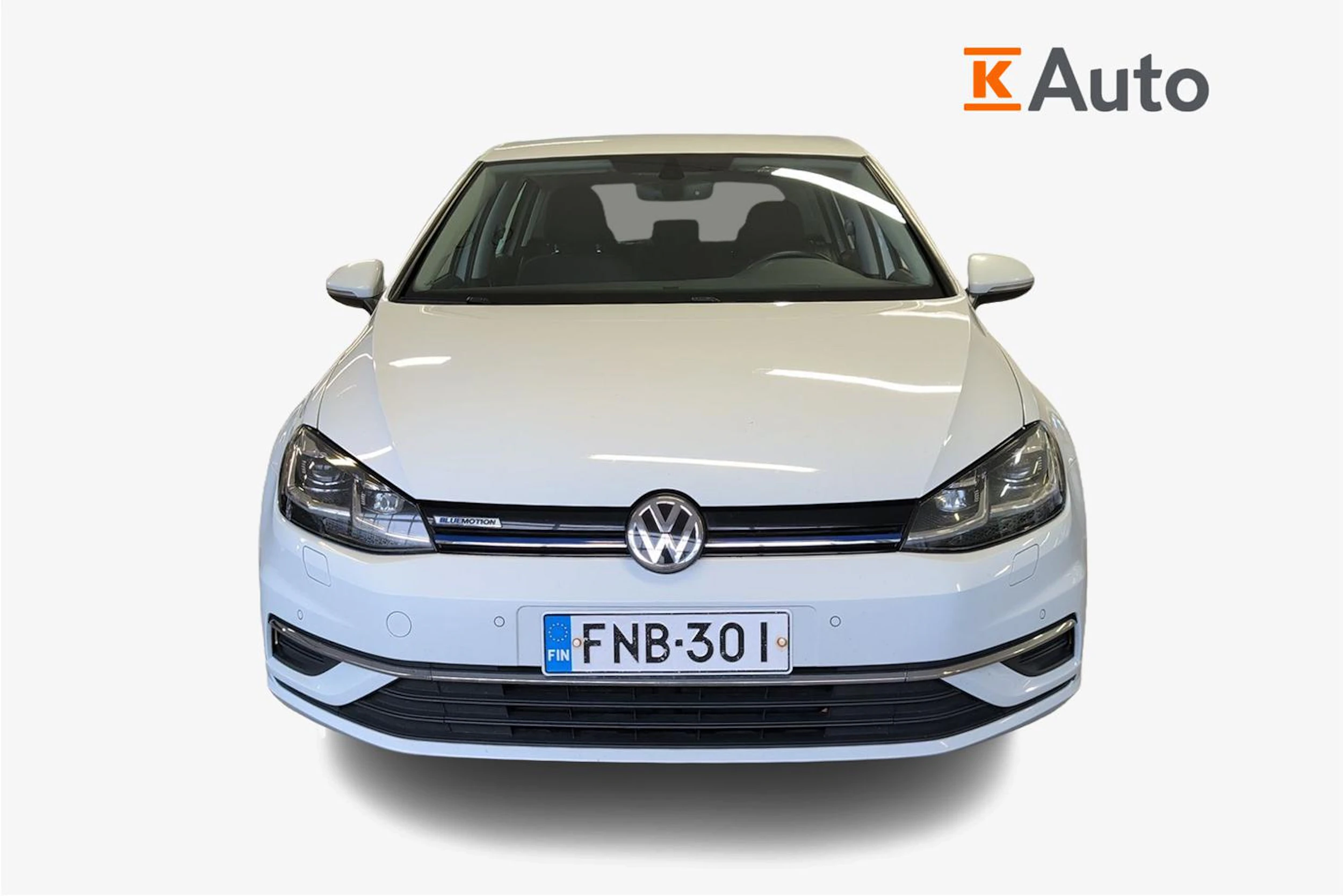 valkoinen Volkswagen Golf 2017 kuva 4.