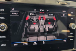 valkoinen Volkswagen Golf 2017 kuva 13.