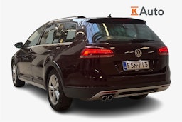 punainen Volkswagen Golf 2017 kuva 2.