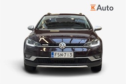 punainen Volkswagen Golf 2017 kuva 4.