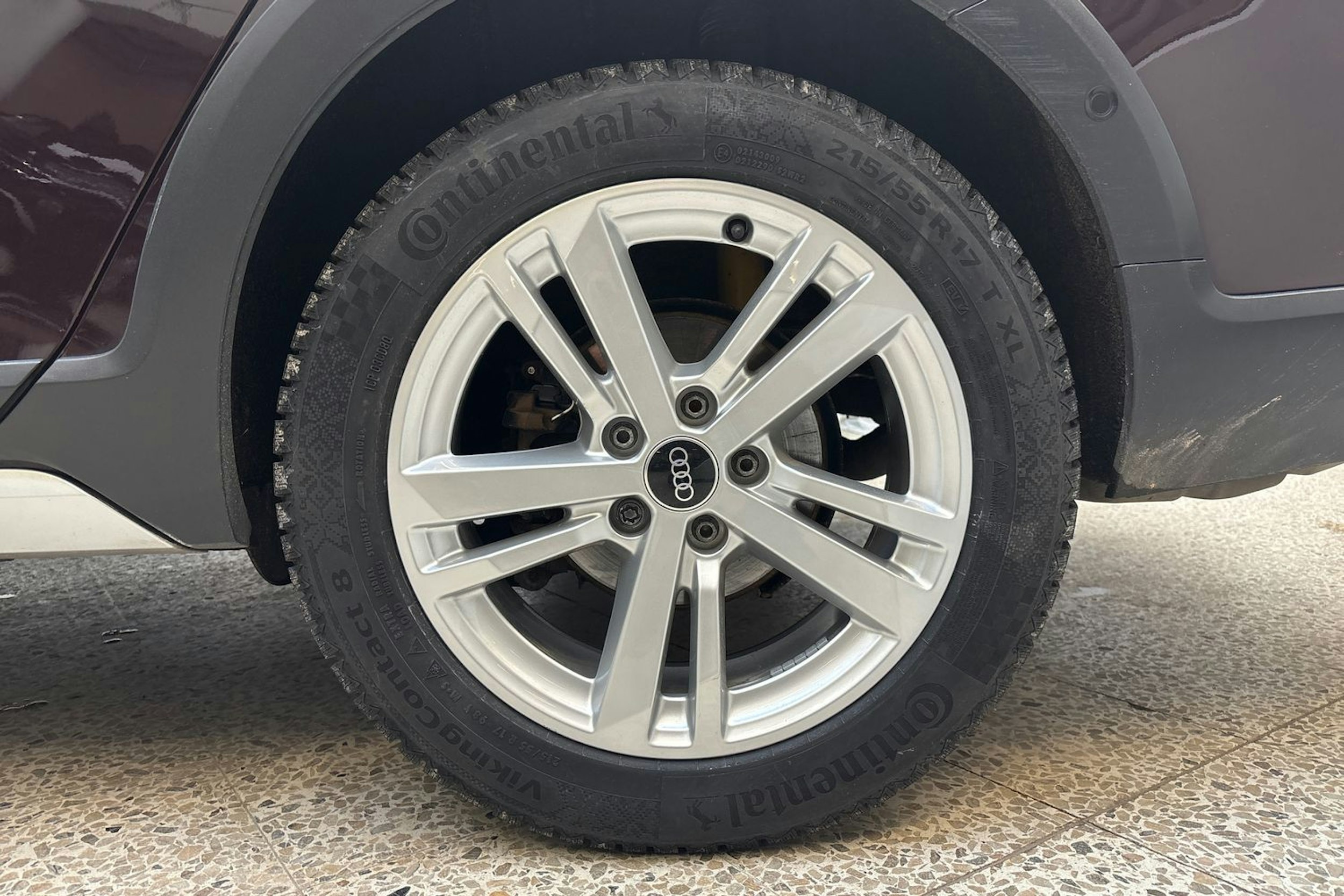 punainen Volkswagen Golf 2017 kuva 9.