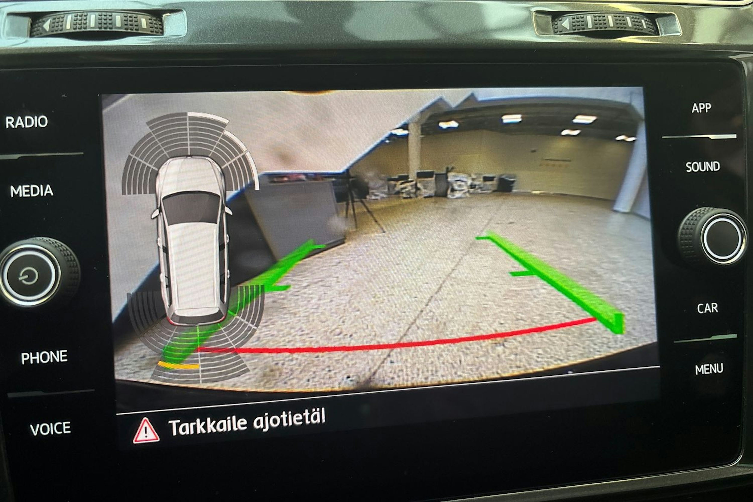 punainen Volkswagen Golf 2017 kuva 20.