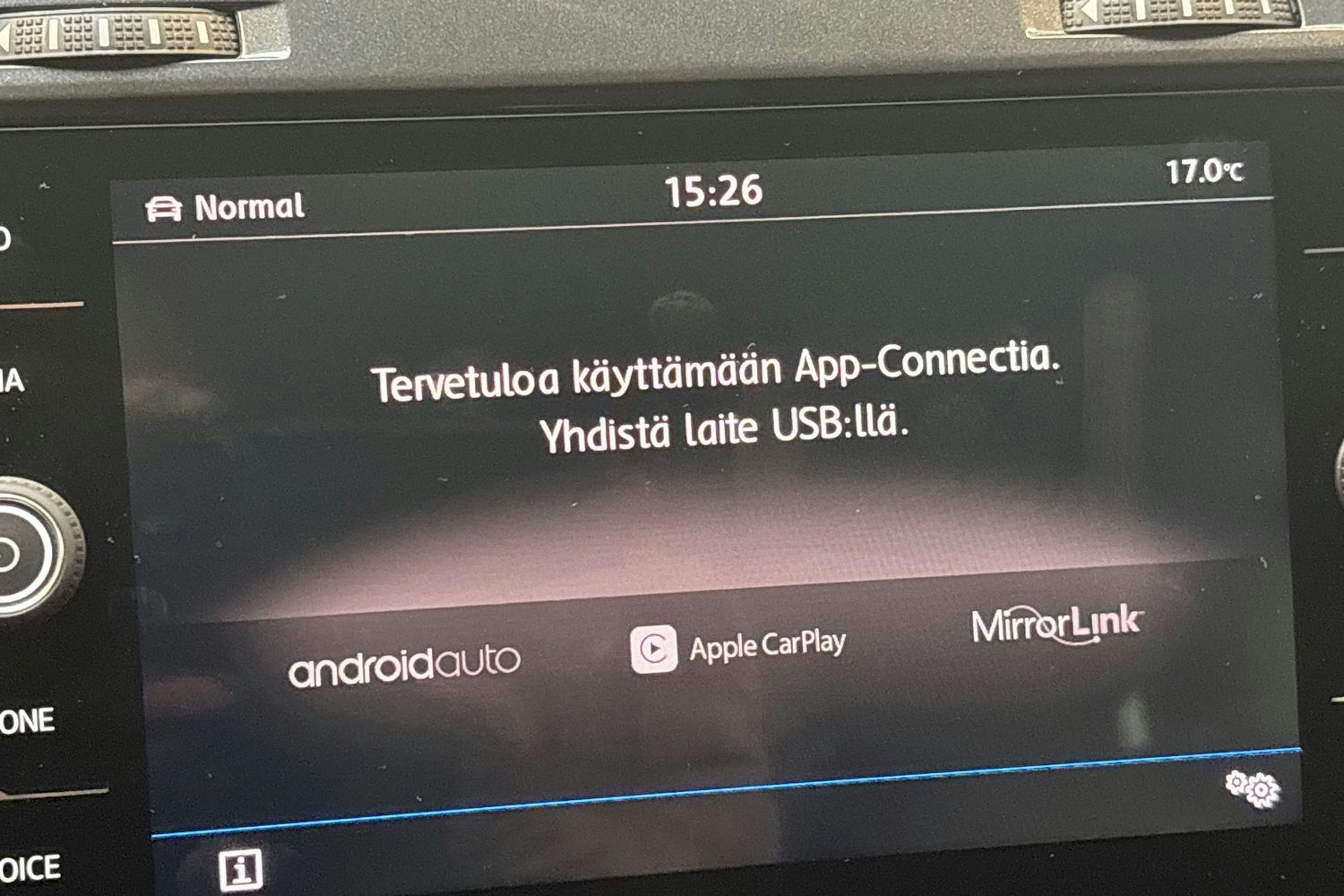 punainen Volkswagen Golf 2017 kuva 22.