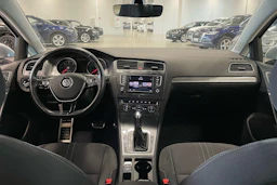 harmaa Volkswagen Golf 2017 kuva 11.