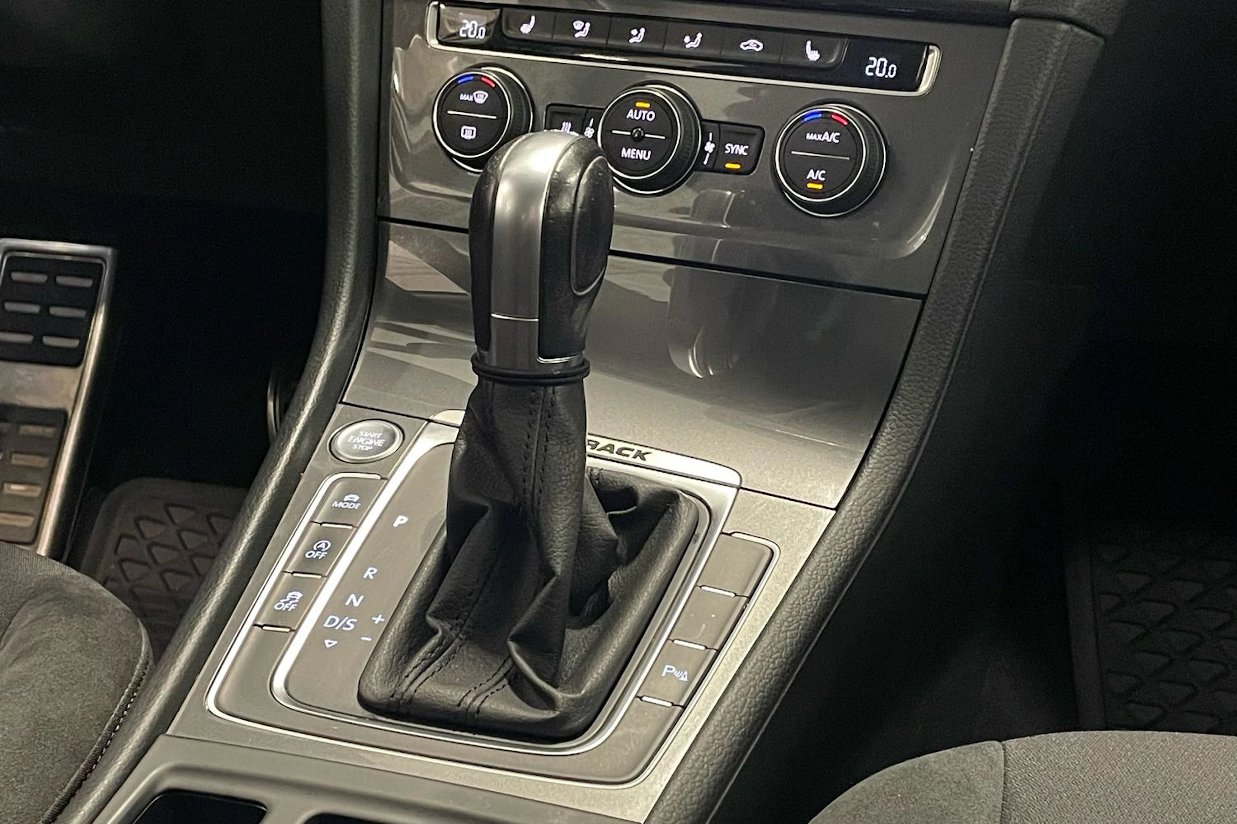 harmaa Volkswagen Golf 2017 kuva 20.