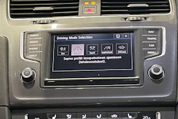 harmaa Volkswagen Golf 2017 kuva 22.
