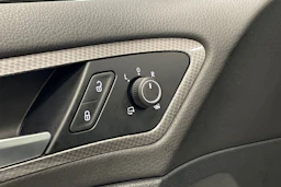harmaa Volkswagen Golf 2017 kuva 25.