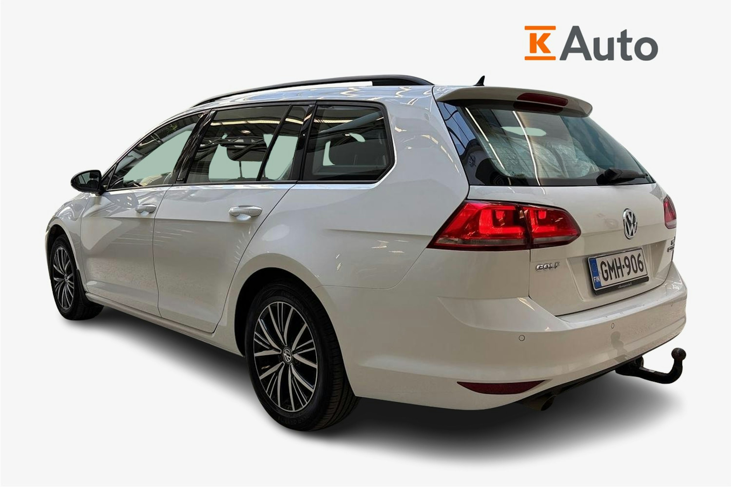 valkoinen Volkswagen Golf 2017 kuva 2.