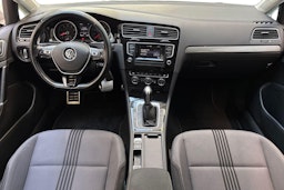 valkoinen Volkswagen Golf 2017 kuva 9.
