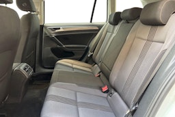 valkoinen Volkswagen Golf 2017 kuva 10.
