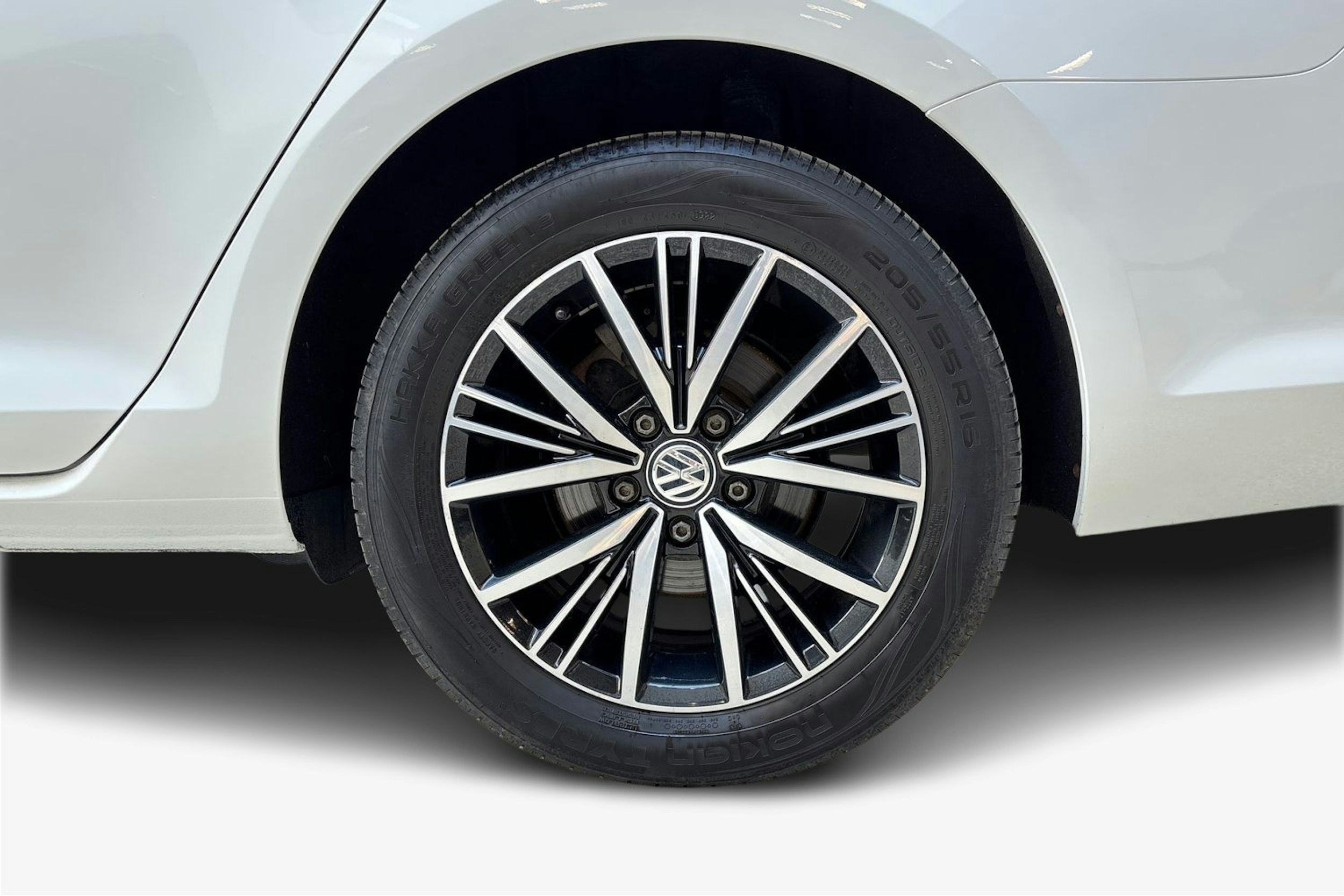 valkoinen Volkswagen Golf 2017 kuva 11.