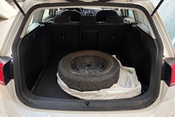 valkoinen Volkswagen Golf 2017 kuva 15.