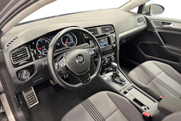 harmaa Volkswagen Golf 2017 kuva 6.