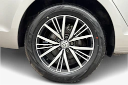 harmaa Volkswagen Golf 2017 kuva 9.